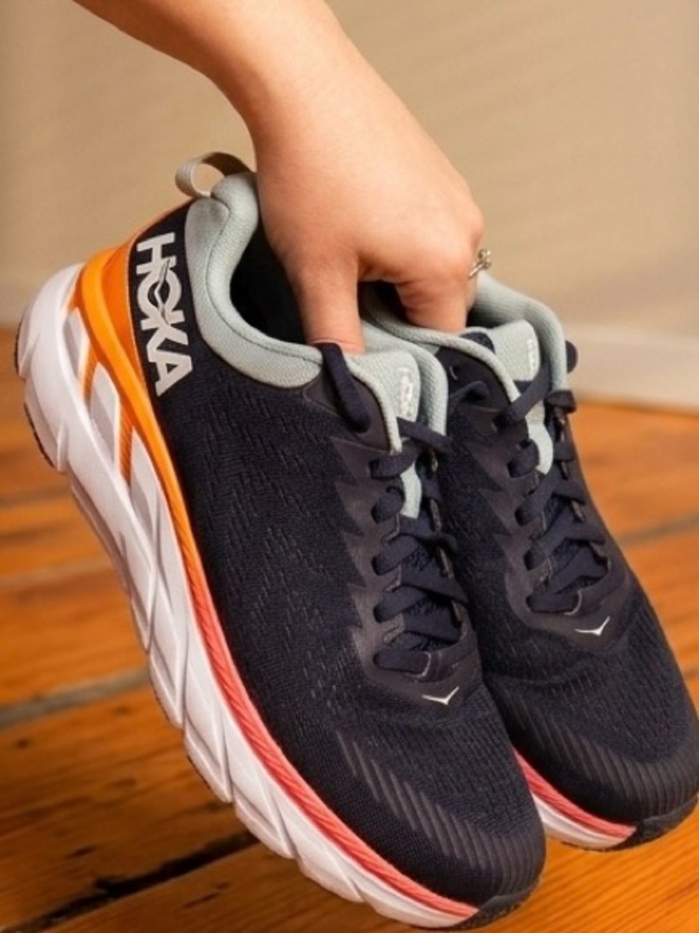 Hoka One One Women's Navy  Running  shoes with Coral Accent size 7.5
